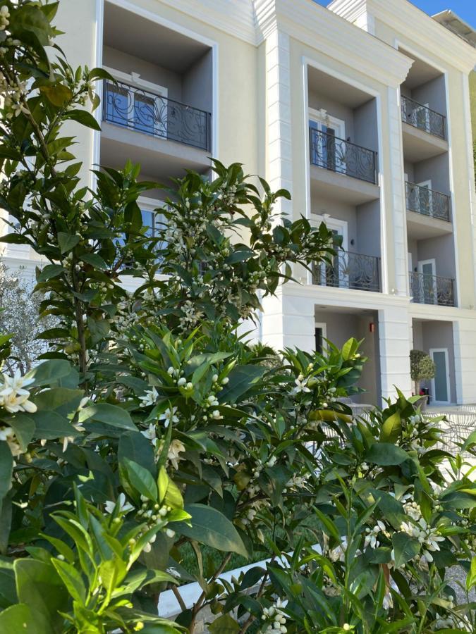 Venis Hotel Тирана Екстериор снимка